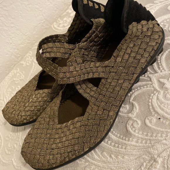 Gold weaved pattern - Picture 3 of 7